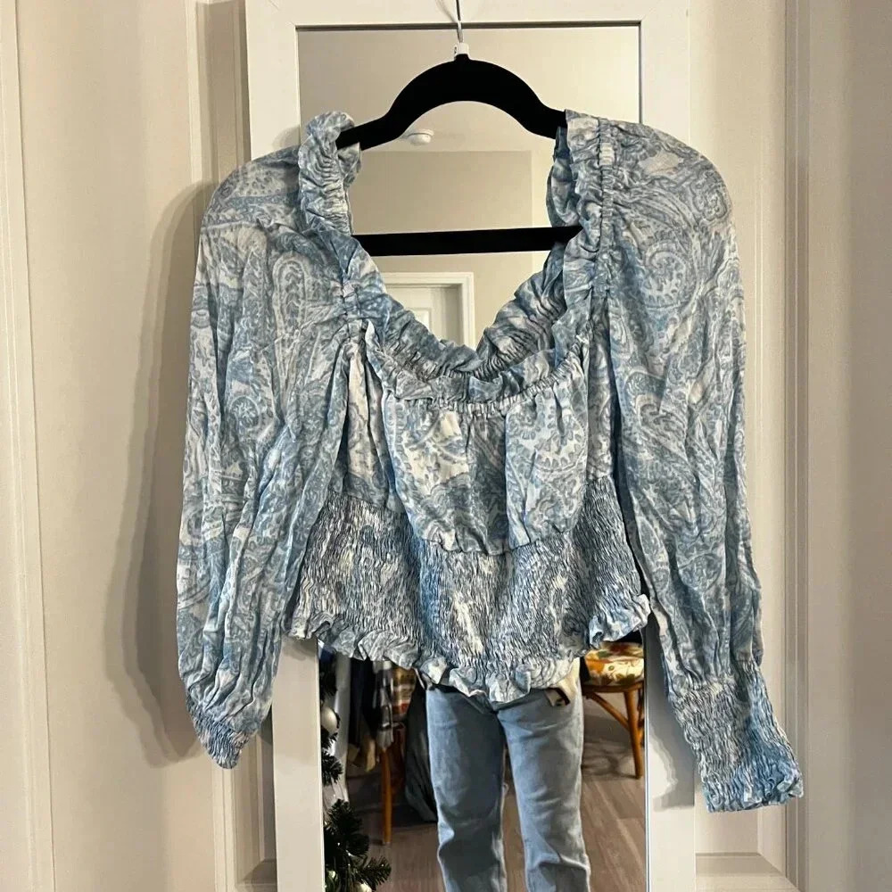 402 Faithful The Brand Blue and White Ruched Blouse Size Medium Color Blue White - Picture 5 of 5